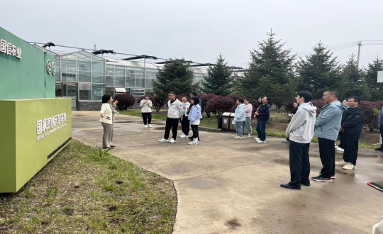 25.新东方吉林校区校长马雷携中高层团队莅临创世红海集团参观团建_副本.png 25.新东方吉林校区校长马雷携中高层团队莅临创世红海集团参观团建_副本.png
