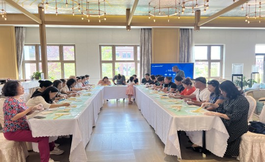 4.南山运营公司结合创世红海南山烘焙社群线下活动_副本.jpg