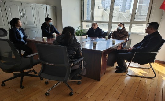14.长春市绿园区政协副主席关爱民一行莅临创世红海物业金地梧桐华府视察工作_副本.jpg 14.长春市绿园区政协副主席关爱民一行莅临创世红海物业金地梧桐华府视察工作_副本.jpg