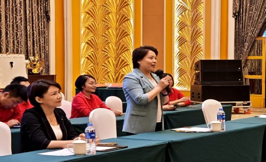 15.李琼华总经理在酒店公司秋季趣味活动会上讲话_副本.jpg 15.李琼华总经理在酒店公司秋季趣味活动会上讲话_副本.jpg