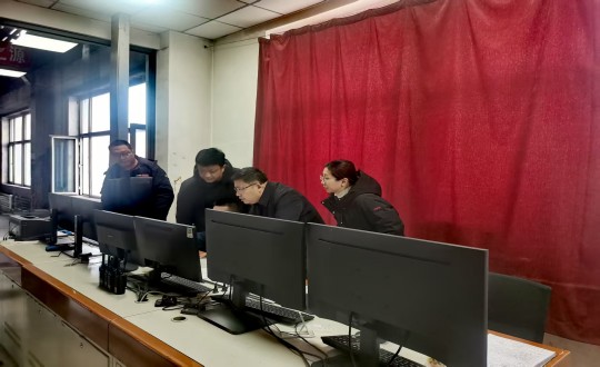 5.伊通满族自治县当局辅导深刻伊通供热分公司第二热源厂发展春节前调研工作_副本.jpg